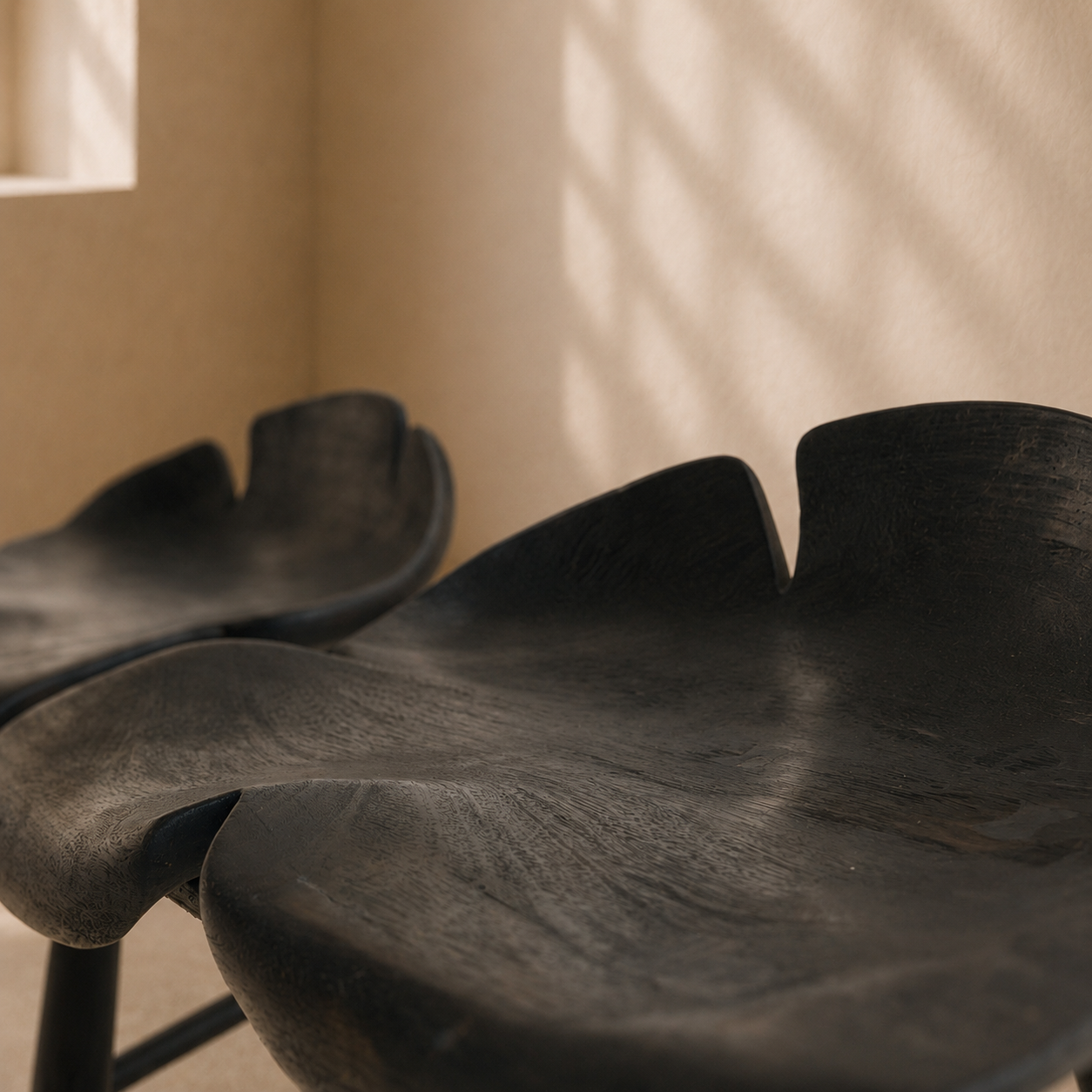 2-Bloom Bench