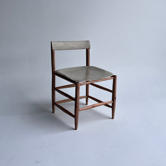 Post & Rung Chair