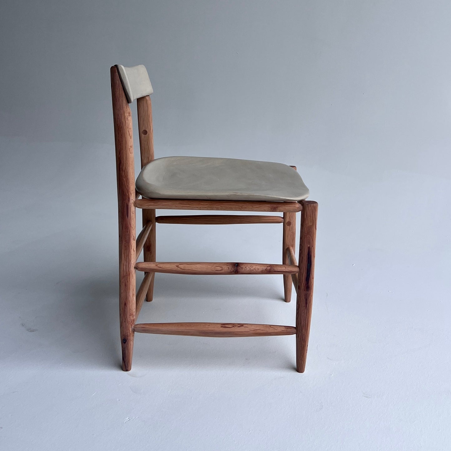 Post & Rung Chair
